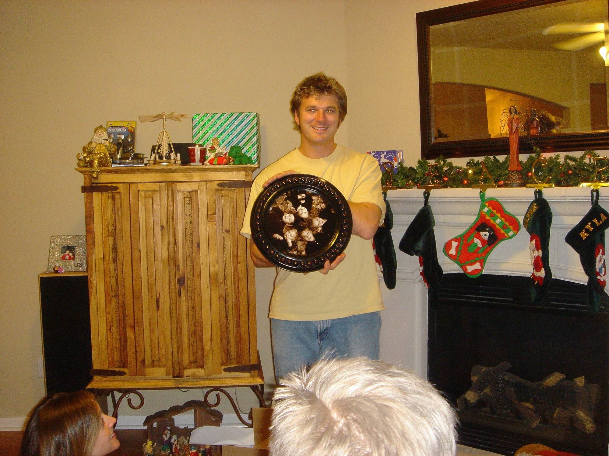 2005-12-24-70 Christmas Eve J&K.jpg